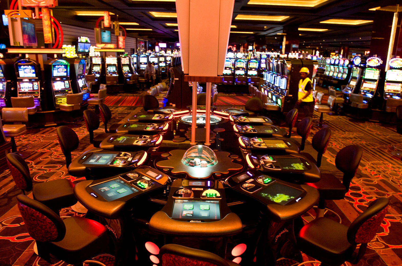 Pocket52 live casino category card with table game setting